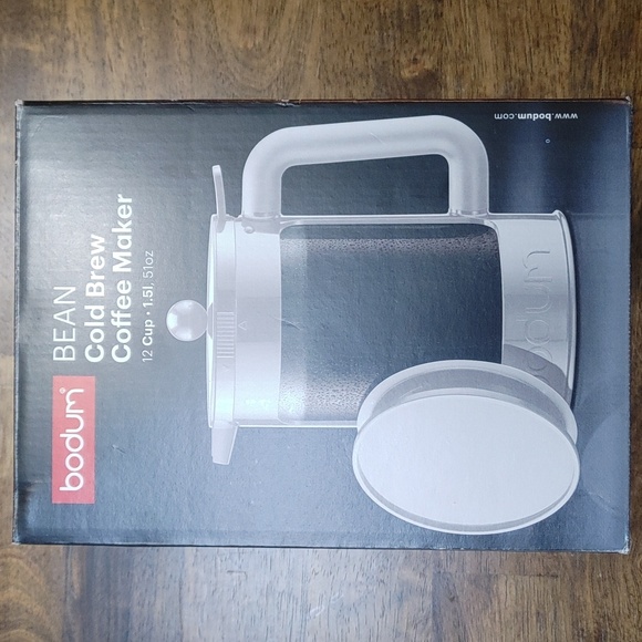 10 cup cordless stainless steel percolator by whatever works BLACK+DECKER 12 Cup Thermal Programmable Coffee Maker with Brew Strength and VORTEX Technology, Black/Steel main image 0